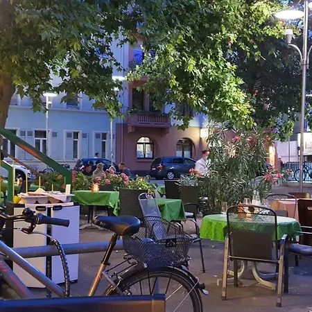 Helles Mit Kingsize-bett * Mannheim