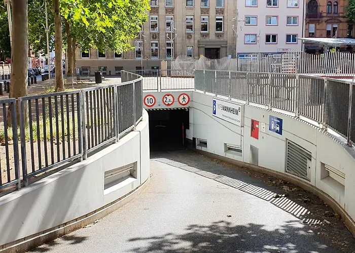 Helles Mit Kingsize-bett